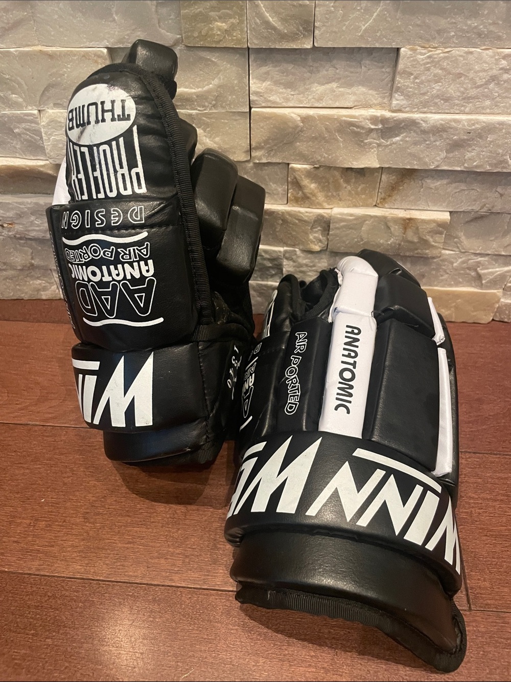 Winning Black and White MMA Hockey Gloves - ANATOMIC
